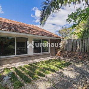 Venta Casa Cinco Dormitorios En Mansa Moderna Buena Construcion
