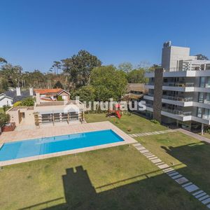 Venta Apartamento Dos Dormitorios Rincon Del Indio Parrillero Propio