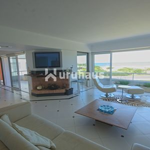 Venta Apartamento 4 Dormitorios Playa Brava