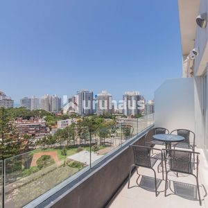 Venta Penthouse Tres Dormitorios Playa Mansa Edificio Torre Del Mar Parrillero Propio