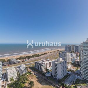 Venta Apartamento Tres Dormitorios Aidy Grill Piso Alto Vista Al Mar Parrillero Propio