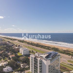 Venta Apartamento Tres Dormitorios Punta Del Este Edificio Look Brava