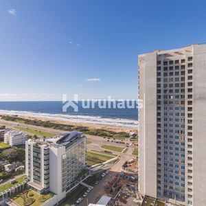 Venta Apartamento Dos Dormitorios Punta Del Este Edificio Look Brava