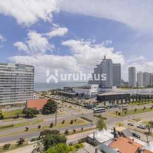 Venta Apartamento Dos Dormitorios Punta Del Este Edificio Cap Ferrat