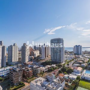 Venta Apartamento Tres Dormitorios Punta Del Este Playa Brava Edificio Arenas Del Mar