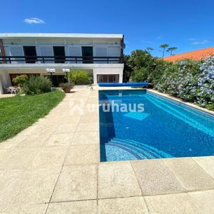 Venta Casa Cinco Dormitorios Punta Del Este Playa Mansa Piscina