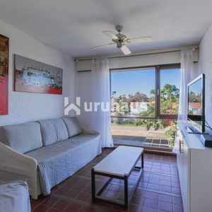 Venta Apartamento Un Dormitorio Playa Mansa Primera Linea Edificio Panorama