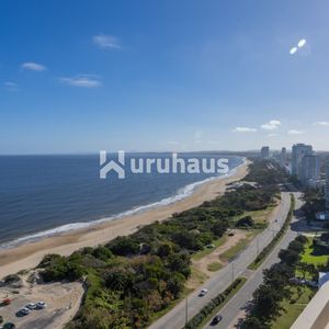 Penthouse En Venta Playa Mansa 7 Dormitorios Coral Tower