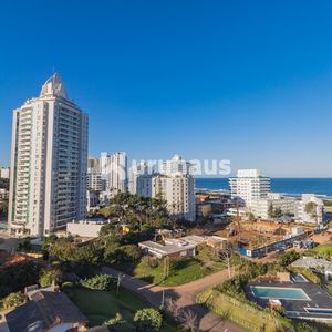 Venta Apartamento Tres Dormitorios Playa Brava Punta Del Este Edificio Torre Esmeralda
