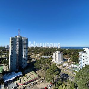 Venta Apartamento 2 Dormitorios Con Servicios Punta Del Este