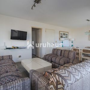 Venta Apartamento Tres Dormitorios Punta Del Este Parquemar C
