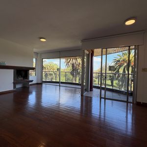 Alquiler Apartamento 3 Dormitorios Servicio Garage Parrillero En Punta Carretas
