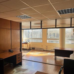 Alquiler Oficina Privada + Escritorios Amoblada (opcional) 90m2 - Centro