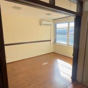 Apartamento En Venta De 5 Dormitorios 2 Baños En Excelente Punto Del Centro
