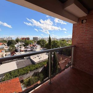 Alquiler Monoambiente Vivienda / Oficina + Balcon A Pasos De Wtc - Pocitos.