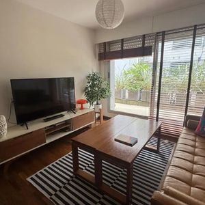 Apartamento En Alquiler Amoblado De 1 Dormitorio Cochera Piscina Punta Carretas