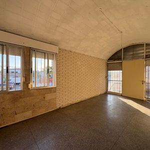 Venta Apartamento 1 Dormitorio Y Gran Patio De 200m2 Aprox En Sayago