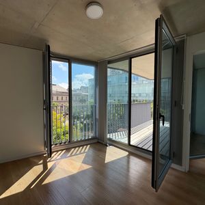 Alquiler Apartamento 1 Dormitorio 1 Baño Terraza En Centro Proximo A Rambla