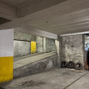 Venta De Cochera De 15m2 En Centro Con Porteria 24hrs