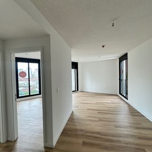 Apartamento En Alquiler A Estrenar De 2 Dormitorios Opción Garage En Tres Cruces