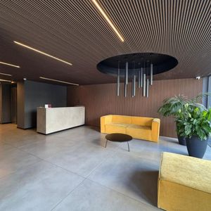 Venta Con Renta Apartamento 1 Dormitorio Al Frente Piso Alto Con Balcon Y Garage Incluido  En Torre Munich Cordón