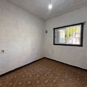 Alquiler Casa 2 Dormitorios Patio Parrillero En La Teja Proximo A Avenidas