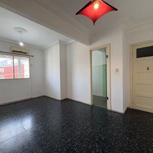 Venta Apartamento 2 Dormitorios Terraza Cerrada En Centro Bajos Gastos