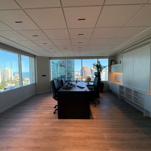 Alquiler Oficina De 250m2 En World Trade Center Montevideo Pocitos