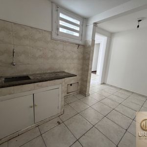 Apartamento En Alquiler 2 Dormitorios Con Patio Bajos Gastos Comunes En Cordón