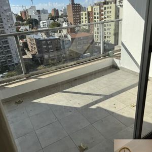 Apartamento En Alquiler C/ Cochera En Pocitos