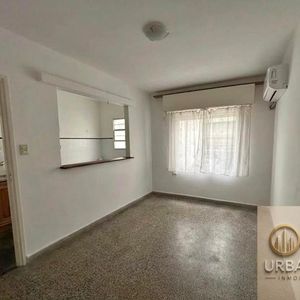 Apartamento En Alquiler En Ciudad Vieja
