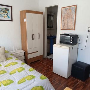 Alquiler Monoambiente Amoblado En Tres Cruces