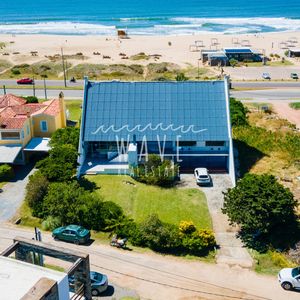 Venta De Casa De 3 Dormitorios + Dep. En Montoya, La Barra