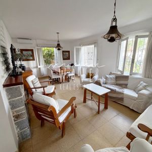 Venta De Casa De 4 Dormitorios En Playa Mansa, Punta Del Este