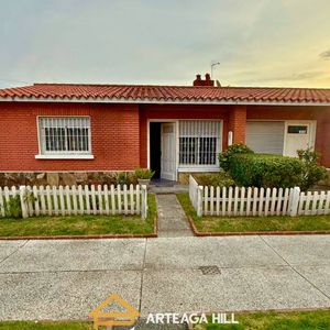 Venta | Casa Estilo Chalet En Planta Baja Complejo Cerrado Y Seguro, 3 Dormitorios, Jardín Prado / Av. Millán Y Luis Alberto De Herrera