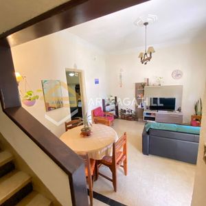 Venta | Inmensa Casa De 2 Plantas Con 3 Dormitorios, 2 Baños, Jardín, Fondo Con Barbacoa Y Cochera
