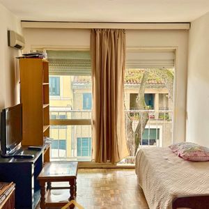 Venta | Apartamento 1 Dormitorio En Pocitos | Al Frente | A Pasos De 26 De Marzo Y A Metros De La Rambla | Bajos Gastos Comune