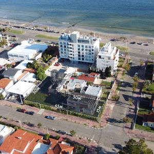 Venta De Terreno Ideal Inversores En Beaulieu, Piriapolis - Superficie De 900m