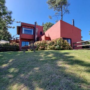 Casa Venta 2 Dormitorios 2 Baños, En San Francisco - Casas Roja I