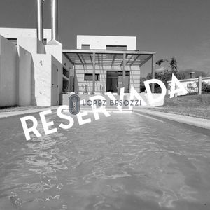 Casa A Estrenar En Venta 3 Dormitorios 3 Baños, Piscina, En Punta Colorada - Lyra