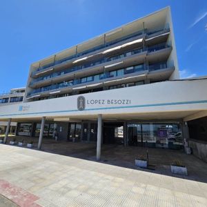 Apartamento En Edificio De Categoría Frente Al Mar 1 Ambiente, 1 Baño En Piriapolis - Sunset