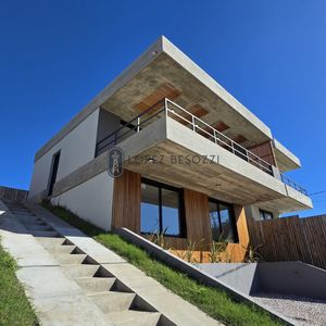 Casa A Estrenar En Venta 3 Dormitorios 3 Baños, Piscina, En Punta Colorada - Lotus II
