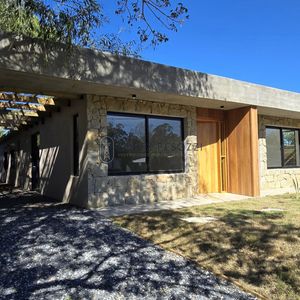 Casa Venta A Estrenar De 3 Dormitorios 1 Baño, Piscina En San Francisco - Malecom I