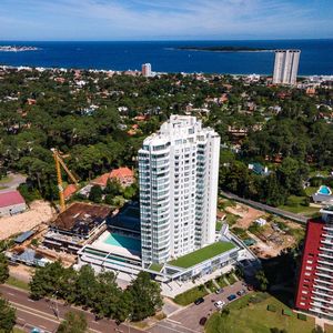 Apartamento En Alquiler Anual 1 Dormitorio Full Amenities Con Cochera, Roosevelt
