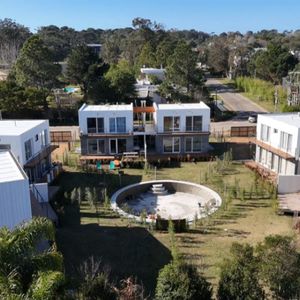 Desarrollo De 6 Residencias En La Barra