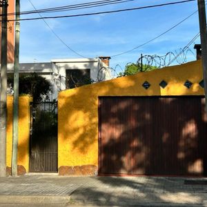 Venta Casa En Ph 2 Dormitorios Buceo Con Barbacoa Y Garaje