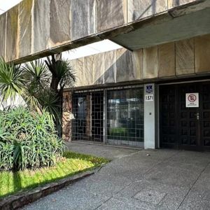 Venta Casa 4 Dormitorios Buceo Patio Piscina Cochera