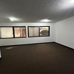 Venta Con Renta Oficina 32m2 Ciudad Vieja Plaza Matriz