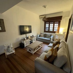 Venta Casa 3 Dormitorios Prado Con Patio Y Garaje