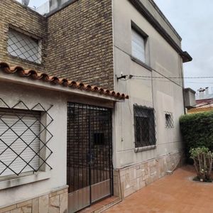 Venta Casa Y Apartamento 4 Dormitorios Paso Molino Con Garaje
